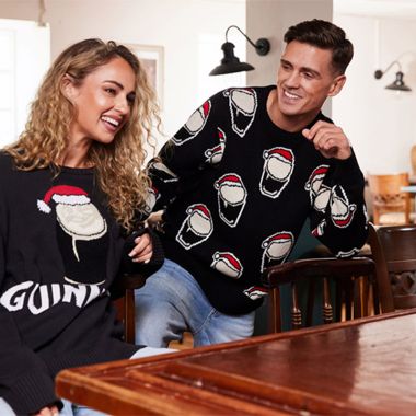 Guinness Christmas Allover Smiley Pint Sweatshirt Black / Red / White