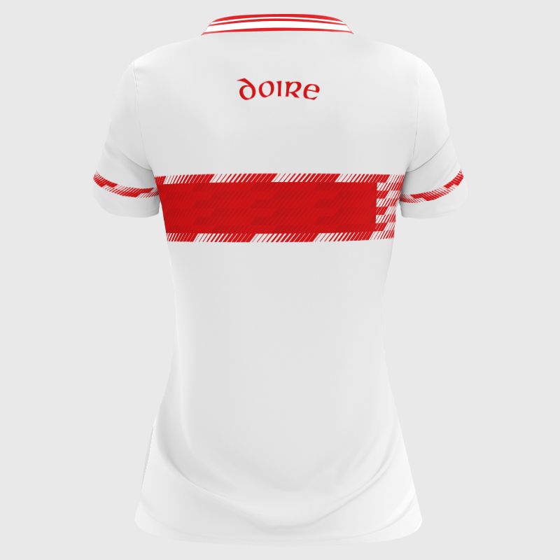 O’Neills White Derry LGFA Goalkeeper Jersey 2025 with ribbed crewneck by O’Neills. 