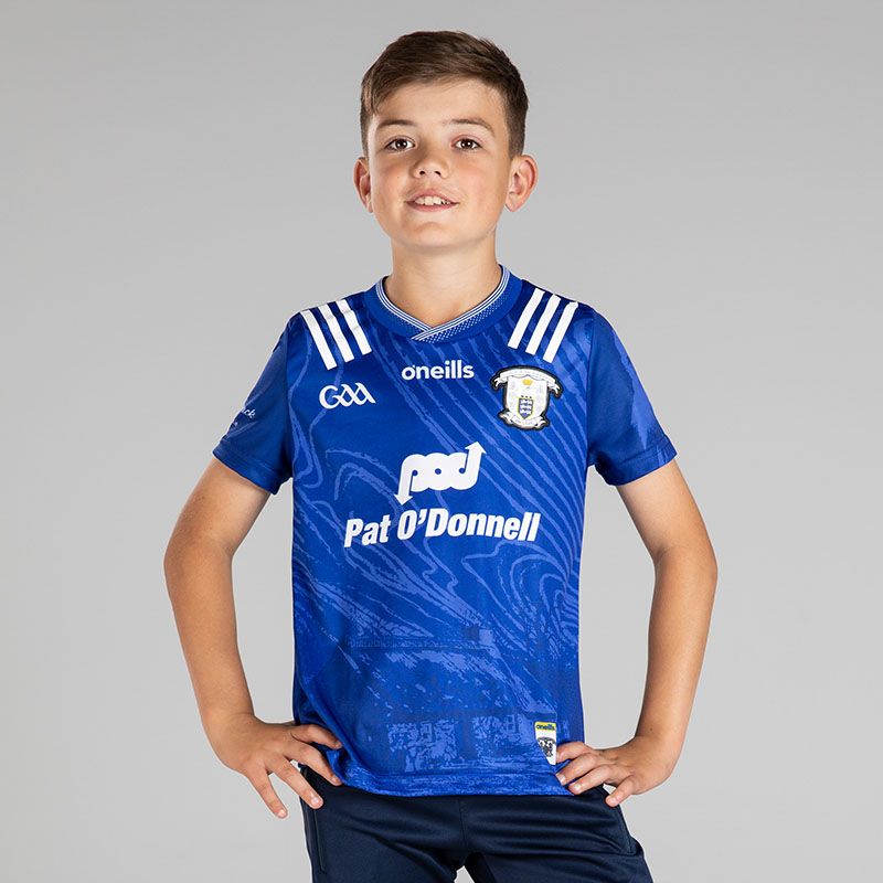 Royal Blue Kids' Clare GAA Commemoration Jersey with Michael Cusack cottage on the front and image of Michael Cusack on the sleeve by O’Neills.
