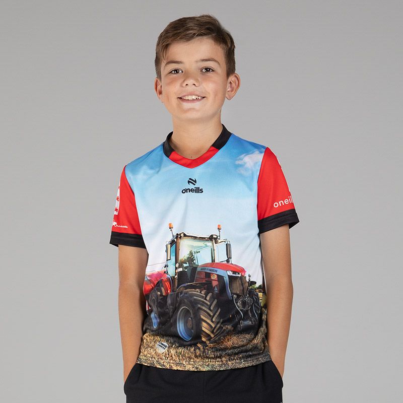 Kids’ Land Mass O’Neills ploughing jersey with an image of a red tractor & O’Neills football.