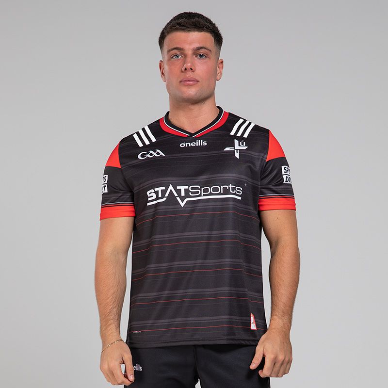 Black Louth GAA Goalkeeper Jersey 2024 with ribbed crewneck by O’Neills.