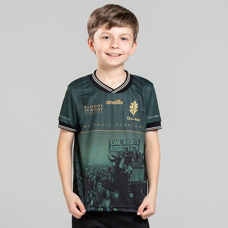 Green Derry Bloody Sunday jersey with an image of civil rights march and the names of the fourteen victims printed on the back by O’Neills.