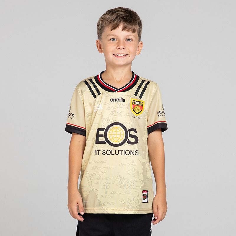 O’Neills Gold Down GAA Kids' Alternative Goalkeeper Jersey 2025 with ribbed crewneck by O’Neills.