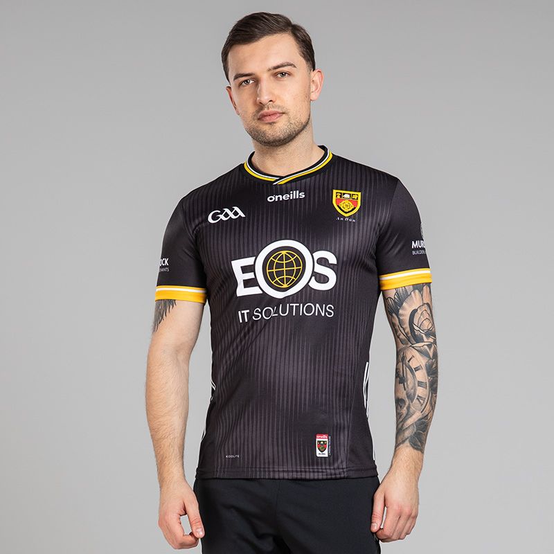 O’Neills Black Down GAA Goalkeeper Jersey 2025 Player Fit with ribbed crewneck by O’Neills.