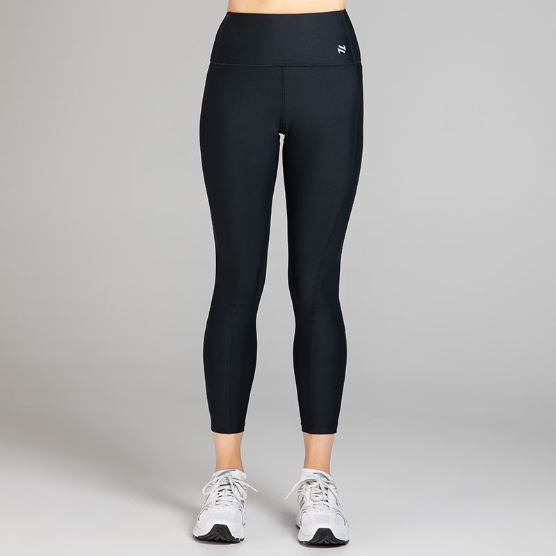 Black Women’s Riley 7/8th Leggings cut to finish just above the ankle from O’Neills 