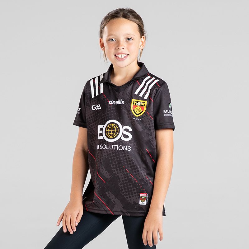 Black Kids' Down GAA Goalkeeper Jersey 2023 with sponsor logos by O'Neills.