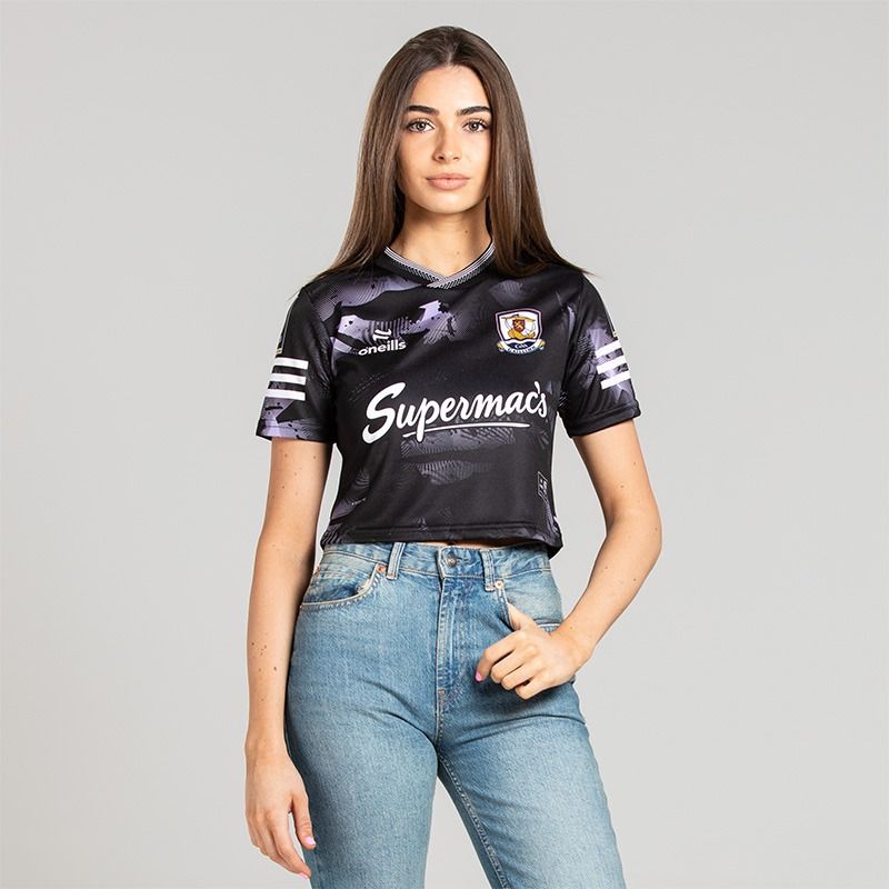 O’Neills Galway Women’s Fit Training Top 2026 in a Cropped Modern Fit