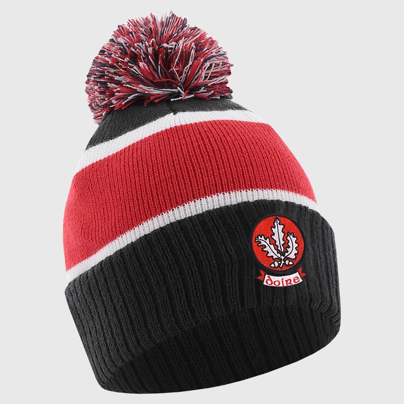 Black Derry GAA Kids Dynamo Knitted Bobble Hat by O’Neills.