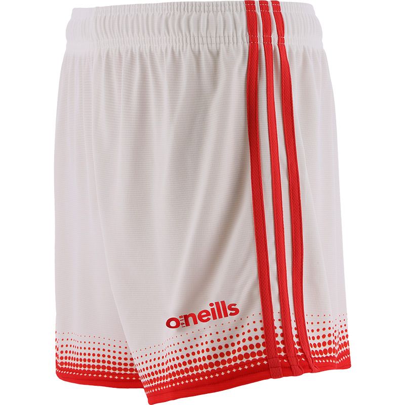 White Nelson shorts with three red stripes and a modern design from O'Neills