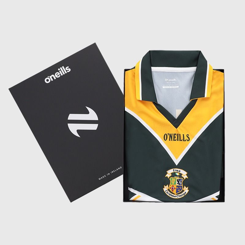 Bottle Men's Ireland Provincial Jersey packaged in a gift box by O’Neills.