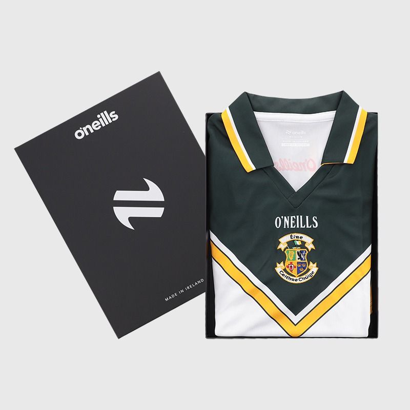 White Men's Ireland Provincial Jersey packaged in a gift box by O’Neills.