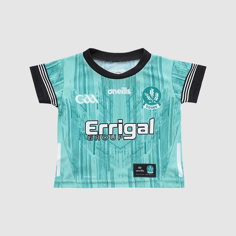Green Derry GAA Infant Goalkeeper Jersey 2026 from O’Neills.