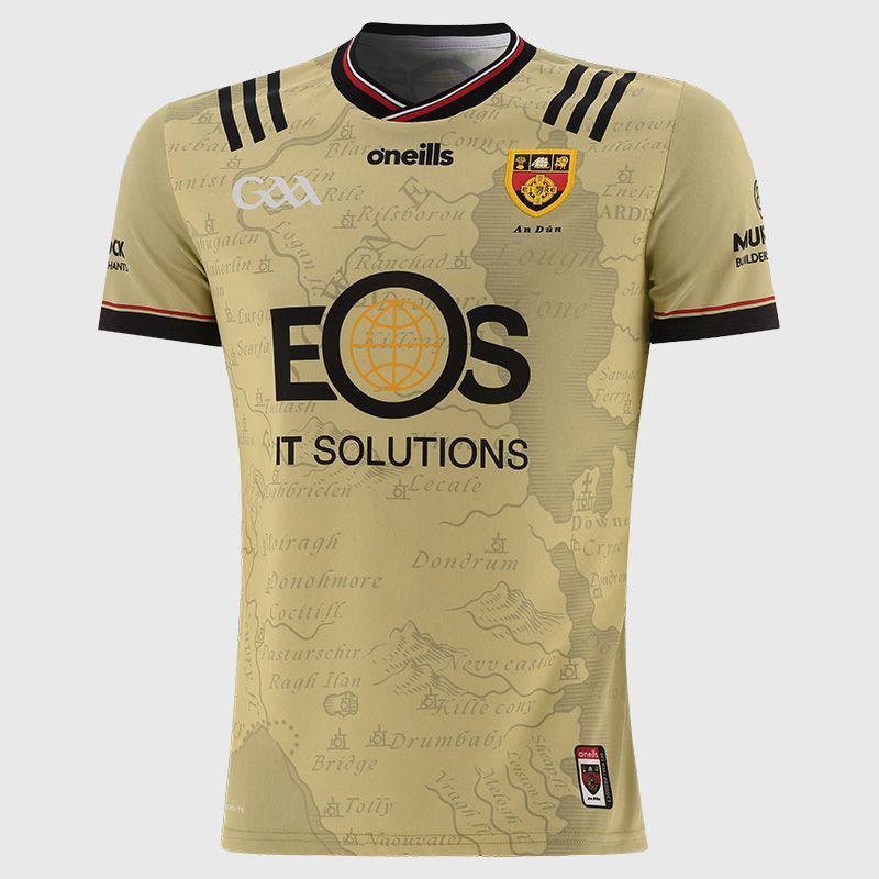 O’Neills Gold Down GAA Player Fit Alternative Goalkeeper Jersey 2025 with ribbed crewneck by O’Neills.