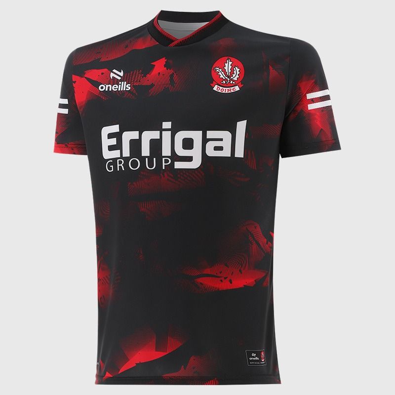 Black / Red Derry GAA Short Sleeve Training Top 2026 from O’Neills.