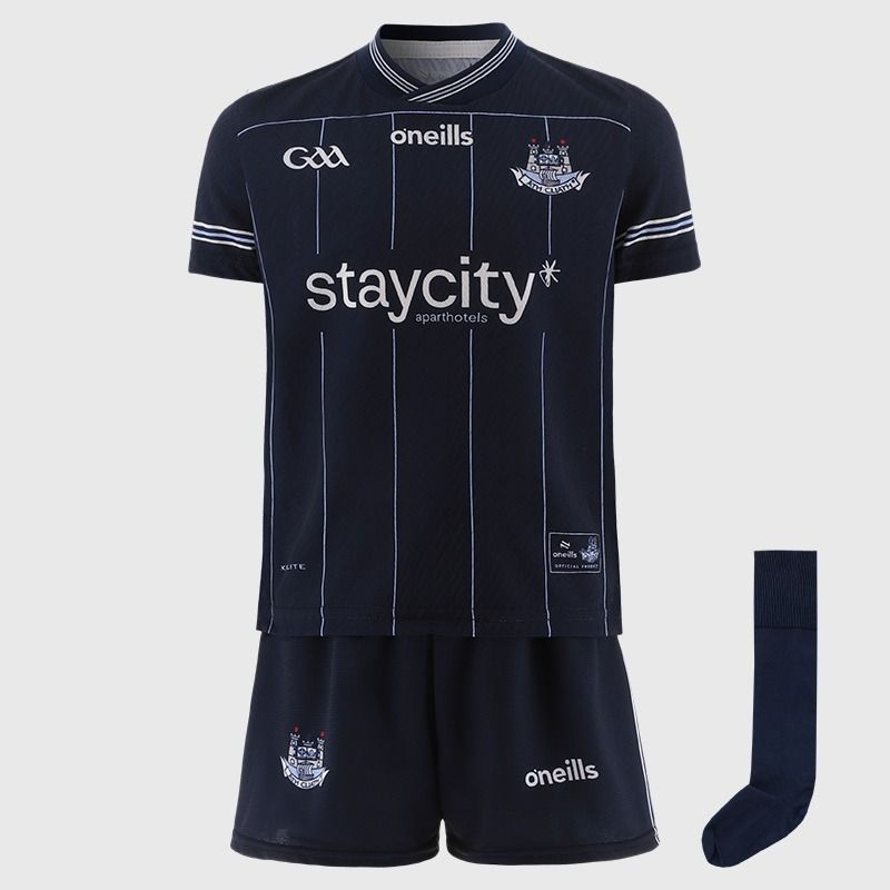 Navy Dublin GAA Goalkeeper Mini Kit 2026 from O’Neills.
