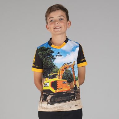 Kids’ Dig It Time O’Neills ploughing jersey with image a yellow JCB digger & O’Neills football on the front.
