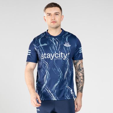 Dublin GAA Training Top with Dublin GAA crest from O’Neills.