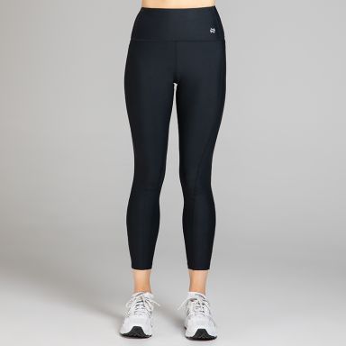 Black Women’s Riley 7/8th Leggings cut to finish just above the ankle from O’Neills 