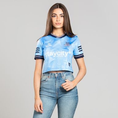 O’Neills Dublin Women’s Fit Training Top 2026 in a Cropped Modern Fit