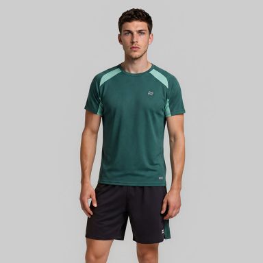 Bottle / Black O’Neills Men’s Raptor 2 piece set with short sleeve T-Shirt and Shorts.