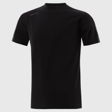 Black Keystone T-Shirt with short sleeves by O’Neills.