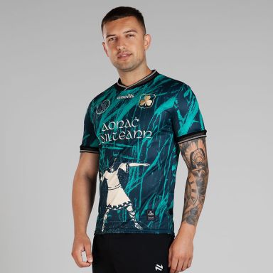 Men's Tailteann Games Player Fit Jersey Green with embroidered shamrock crest and knitted collar by O’Neills.
