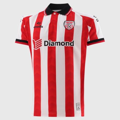 Sortie du maillot domicile de York City 24-25 - Footy Headlines FR
