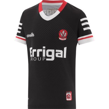 Black Derry GAA 3 Stripe Short Sleeve Training Top 2024 with Errigal Group sponsor logo on the chest by O’Neills.