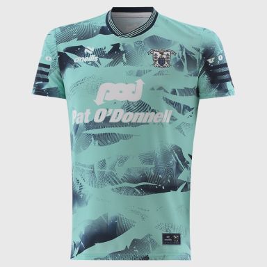 Green Clare GAA Player Fit Short Sleeve Training Top 2026 from O’Neills.