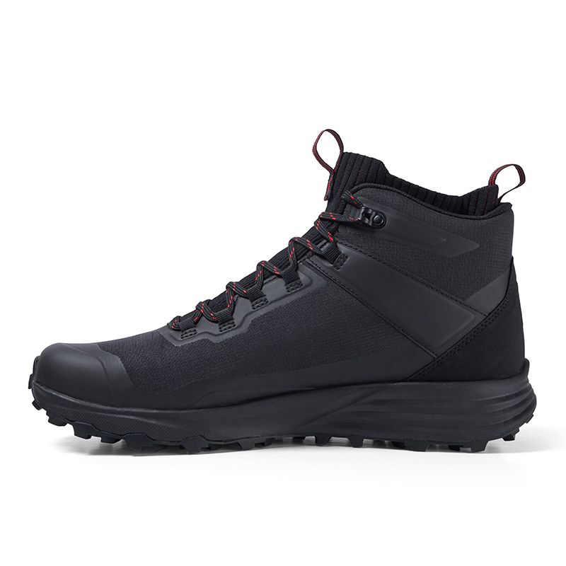 Black Berghaus VC22 Mid GTX Boots available from O'Neills.
