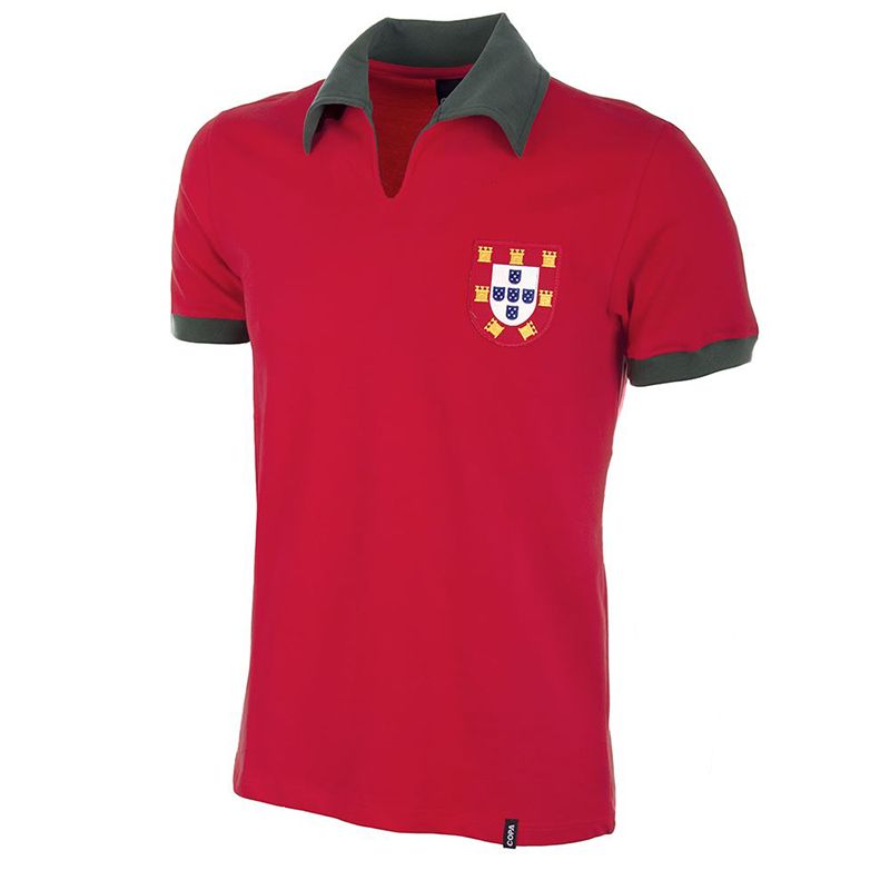Red and Green Copa Portugal retro jersey 1972 with collar from O'Neills.