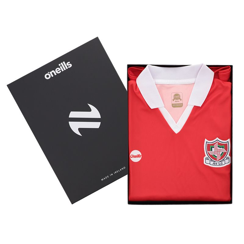 Red Louth GAA Men's Retro Jersey Gift Box from O'Neill's.