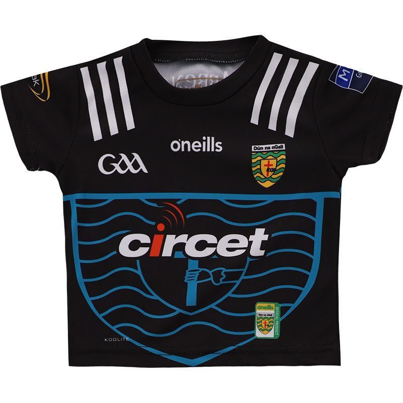 Black and turquoise Donegal GAA Goalkeeper Jersey 2024 with Donegal GAA crest on the front by O’Neills.