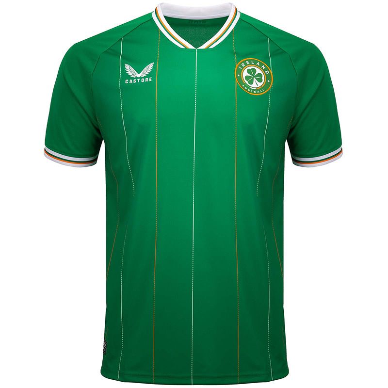 Green Women's Castore Republic of Ireland jersey with Éire on the upper back from O'Neills.