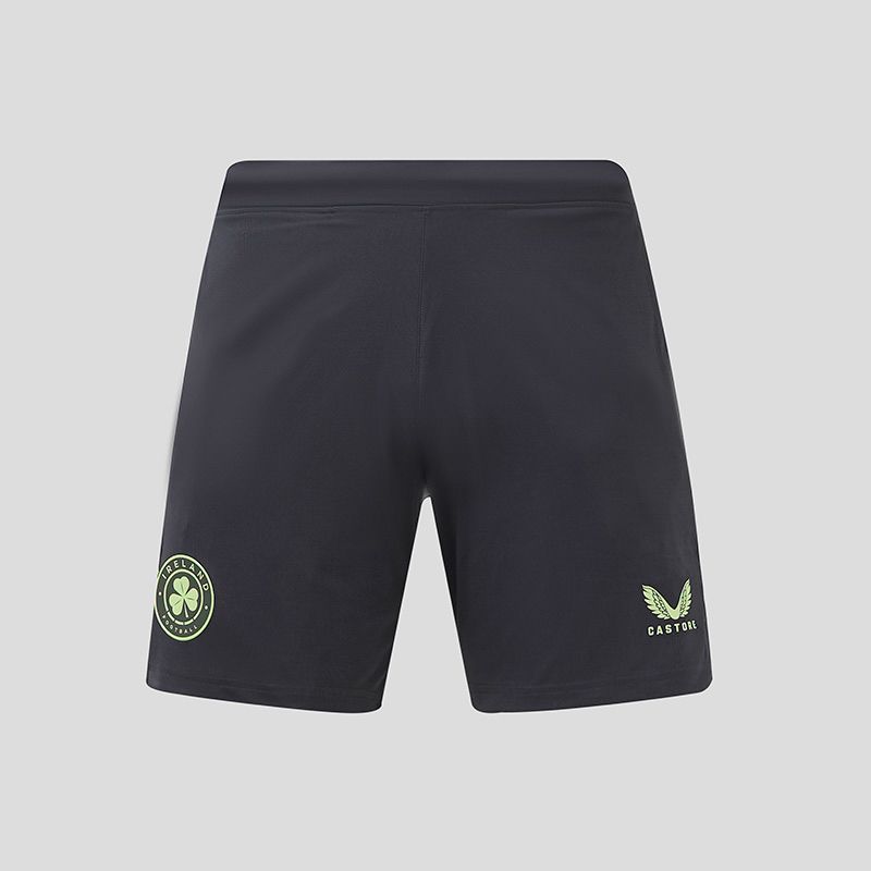 Green Men's Castore Ireland 2024 Training Shorts with pockets from O'Neill's.